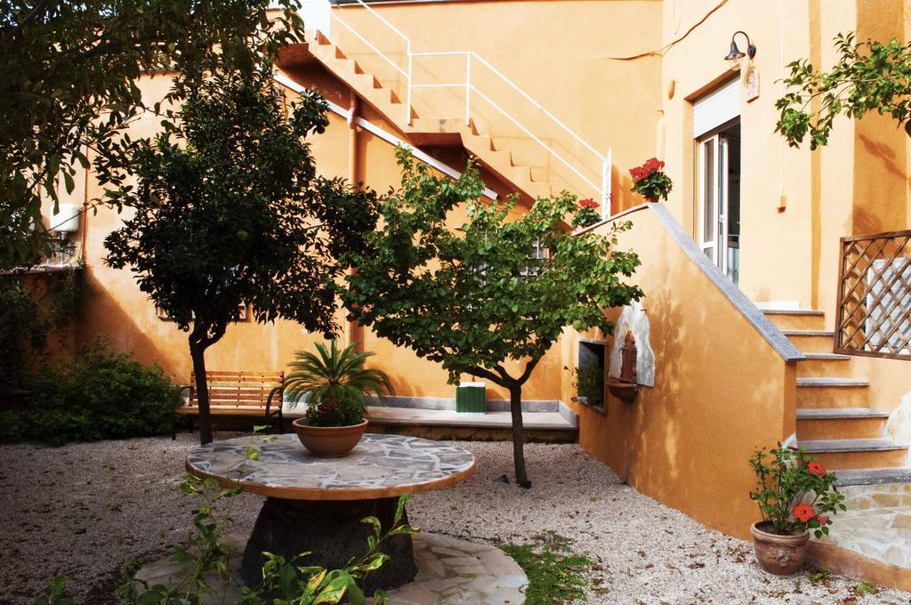 Il Giardinetto Guest House Civitavecchia Kültér fotó